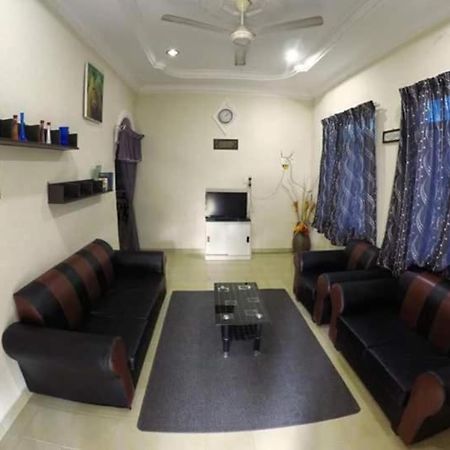 Homestay Tok Abah Kuala Besut المظهر الخارجي الصورة