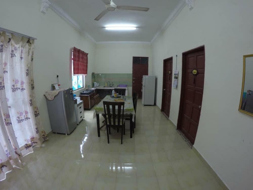 Homestay Tok Abah Kuala Besut المظهر الخارجي الصورة