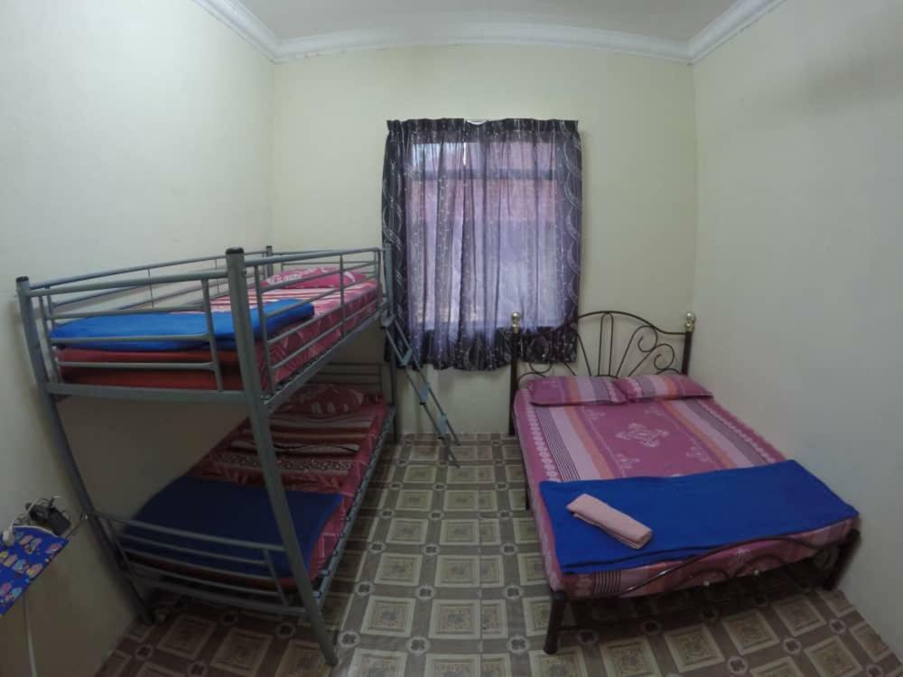 Homestay Tok Abah Kuala Besut المظهر الخارجي الصورة